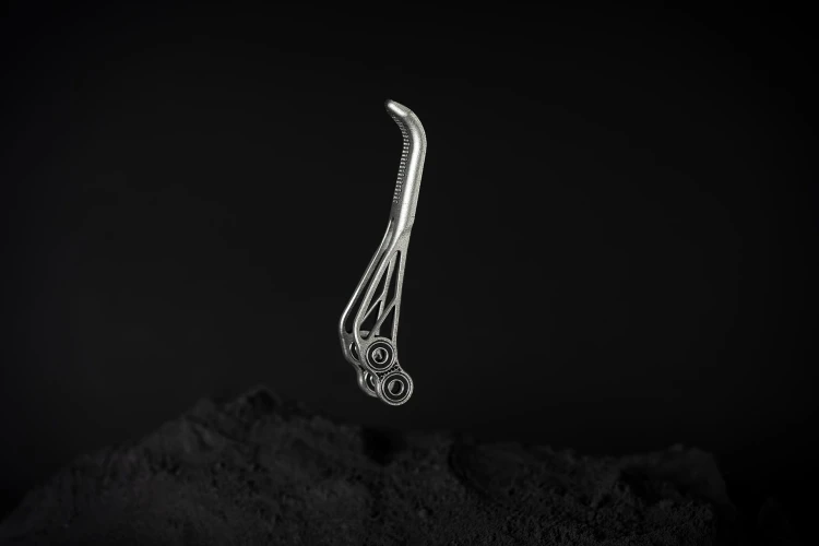 Trickstuff_Piccola_HD_Titanium_Lever_2025_Detail_Floating_Lever_0234_1920px.jpg
