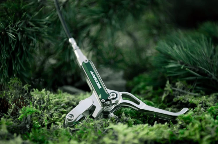 Trickstuff_Direttissima_Forest_Green_2026_Detail_0734_1920px.jpg